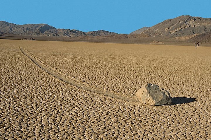 h&ograve;n đ&aacute; tự di chuyển ở mỹ